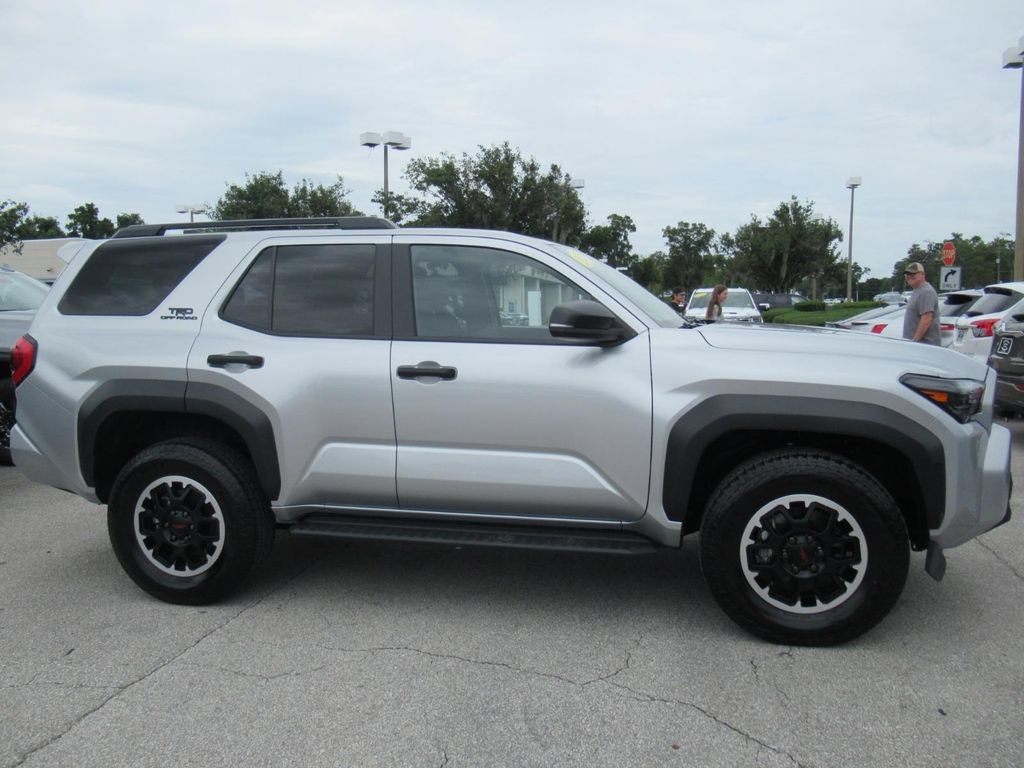 Used 2025 Toyota 4Runner TRD Off-Road AWD/4WD image 2
