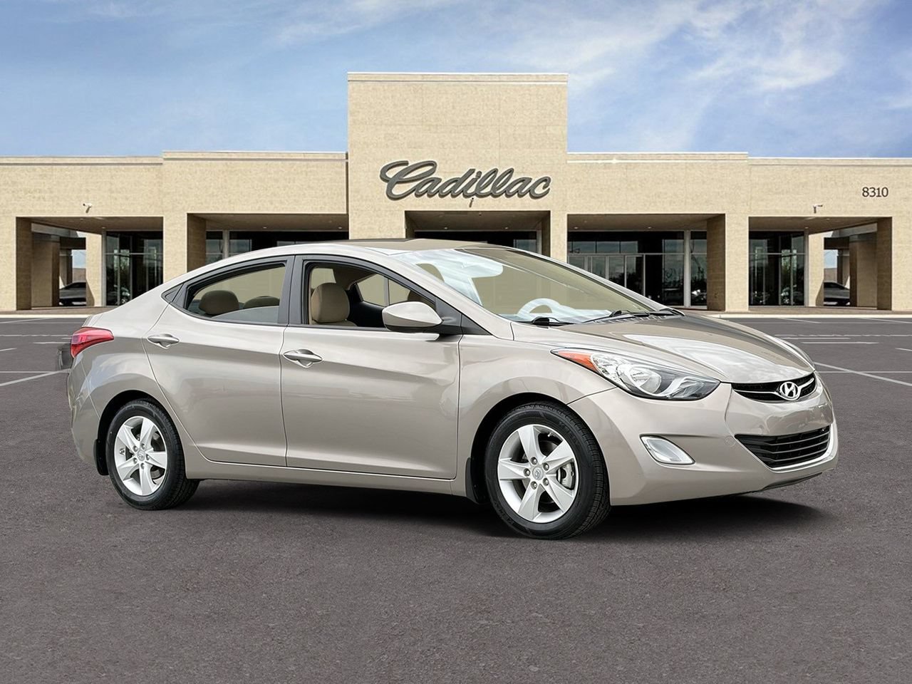 Used 2013 Hyundai Elantra GLS w/ Preferred Pkg FWD image 3