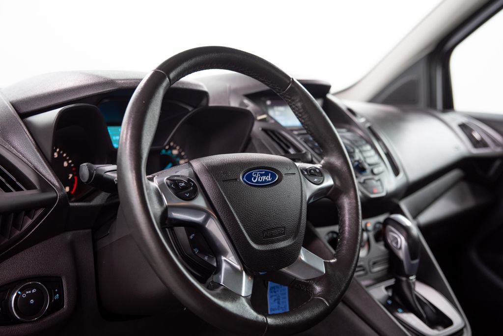 Used 2016 Ford Transit Connect XL FWD image 17