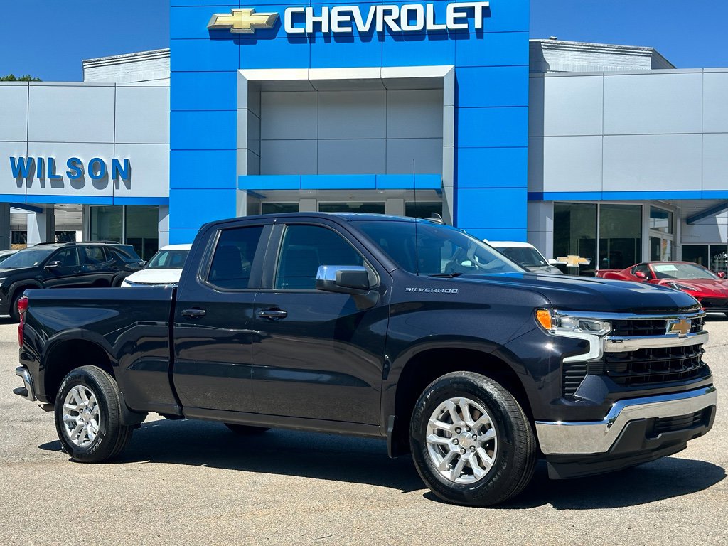 Used 2023 Chevrolet Silverado 1500 LT w/ Protection Package RWD image 1