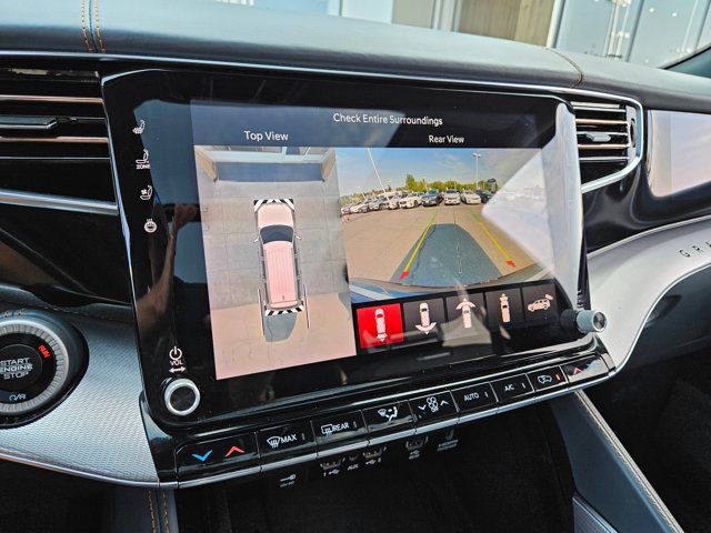 Used 2022 Jeep Grand Wagoneer Series III w/ Rear Seat Video Group 1 AWD/4WD image 26