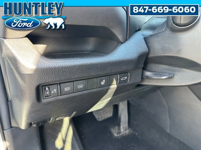 Used 2023 Toyota RAV4 XLE Premium AWD/4WD image 18