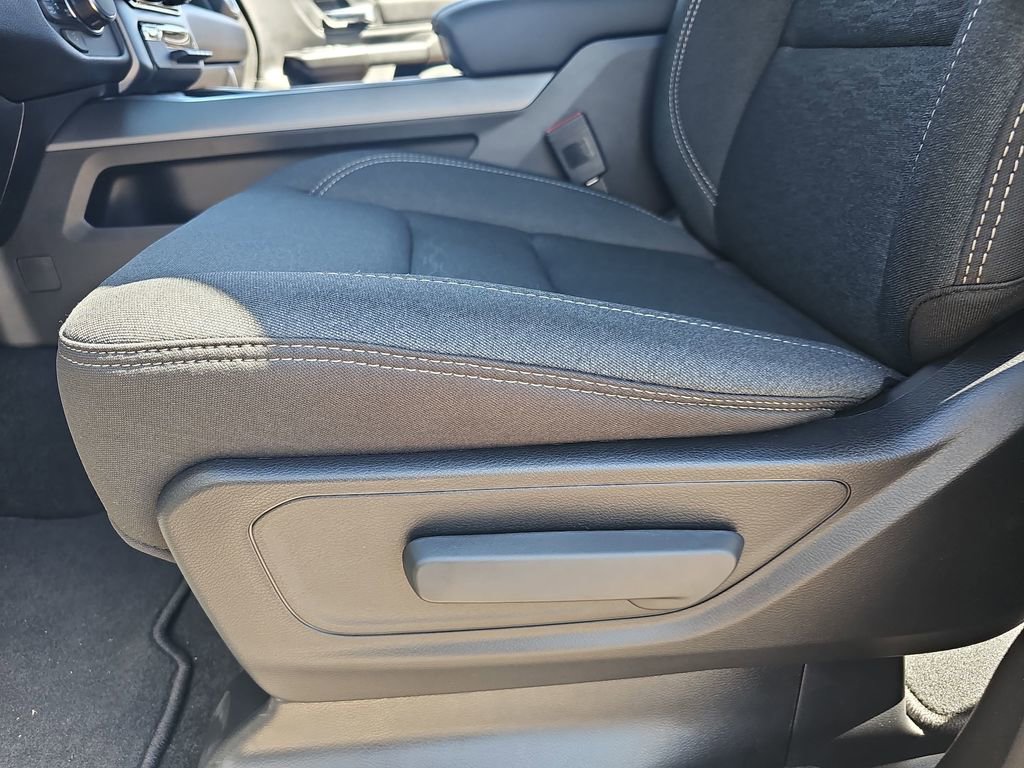 New 2026 RAM 1500 Express image 28