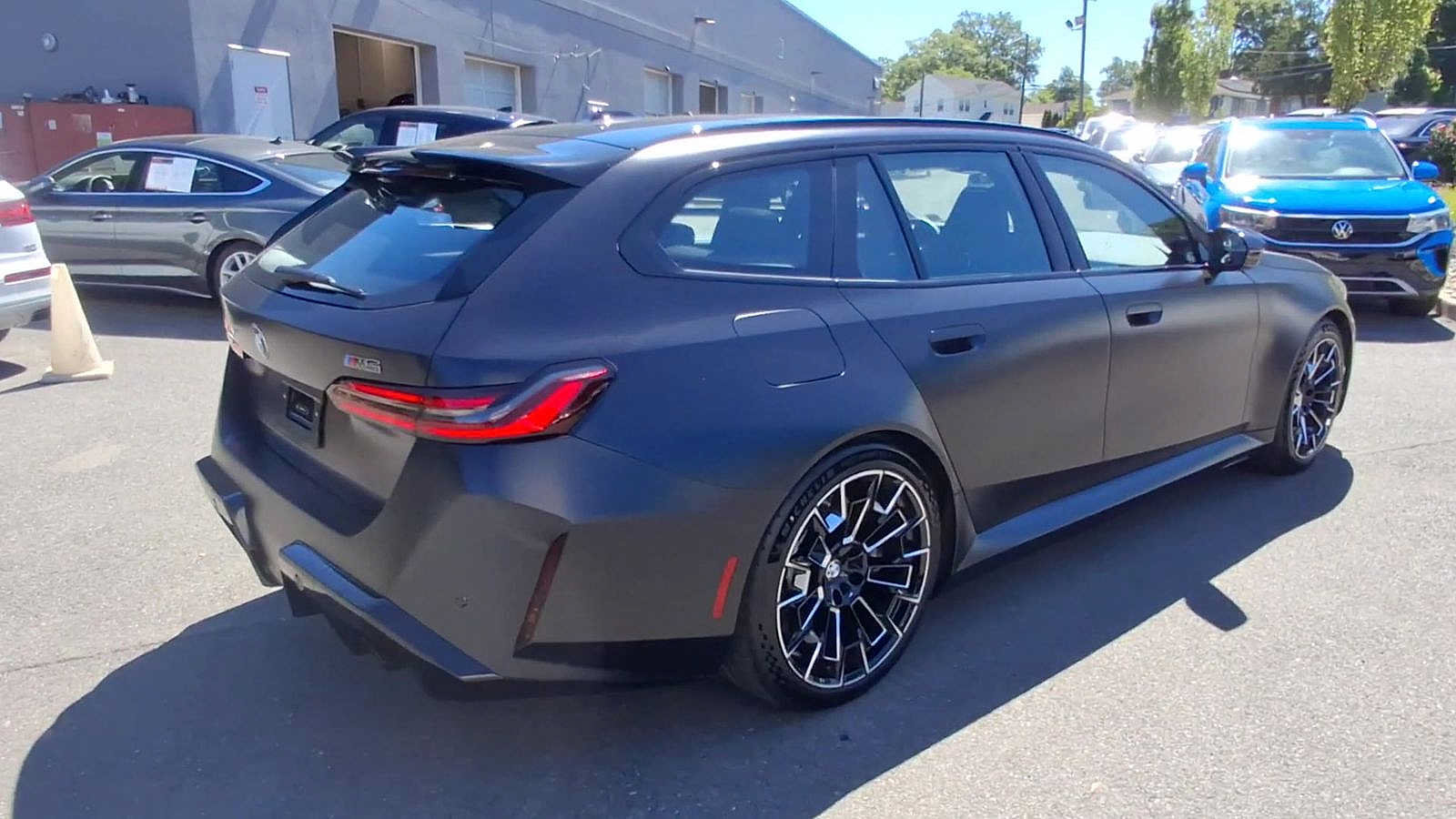Used 2026 BMW M5 Touring AWD/4WD image 8