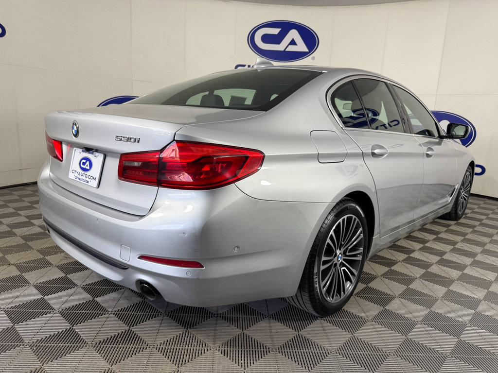 Used 2020 BMW 530i w/ Convenience Package image 6