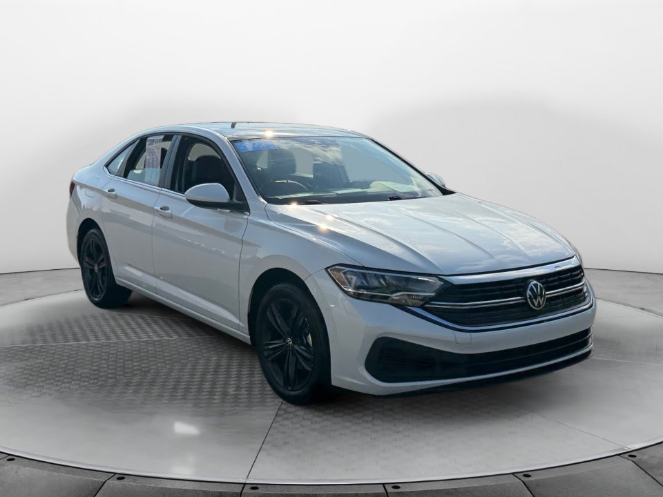 Certified 2022 Volkswagen Jetta SE FWD image 1