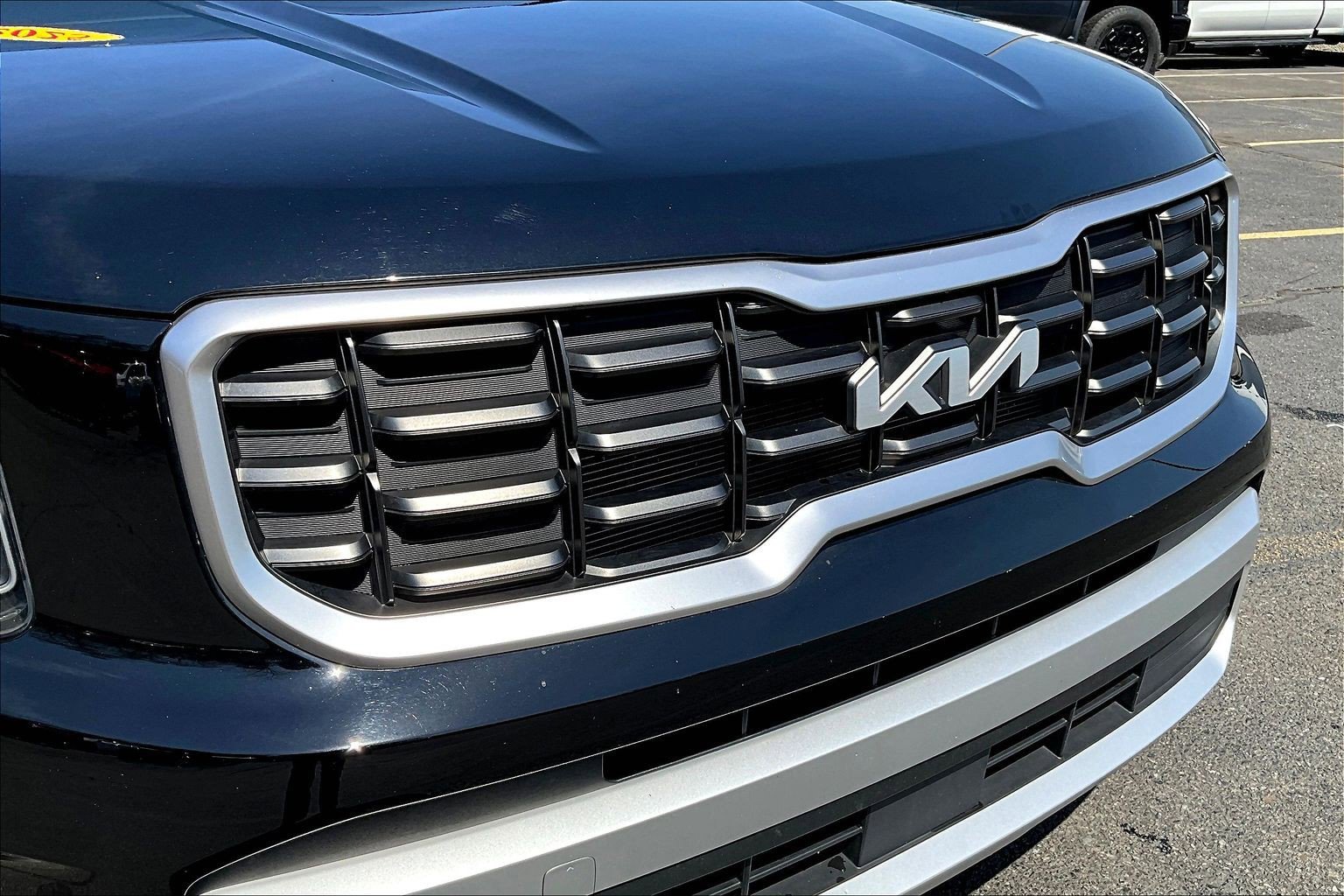 Used 2025 Kia Telluride S AWD/4WD image 24