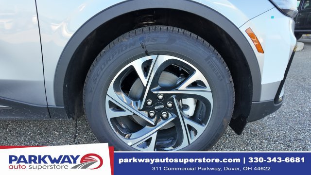 New 2026 Lincoln Nautilus Premier w/ Equipment Group 102A AWD/4WD image 9