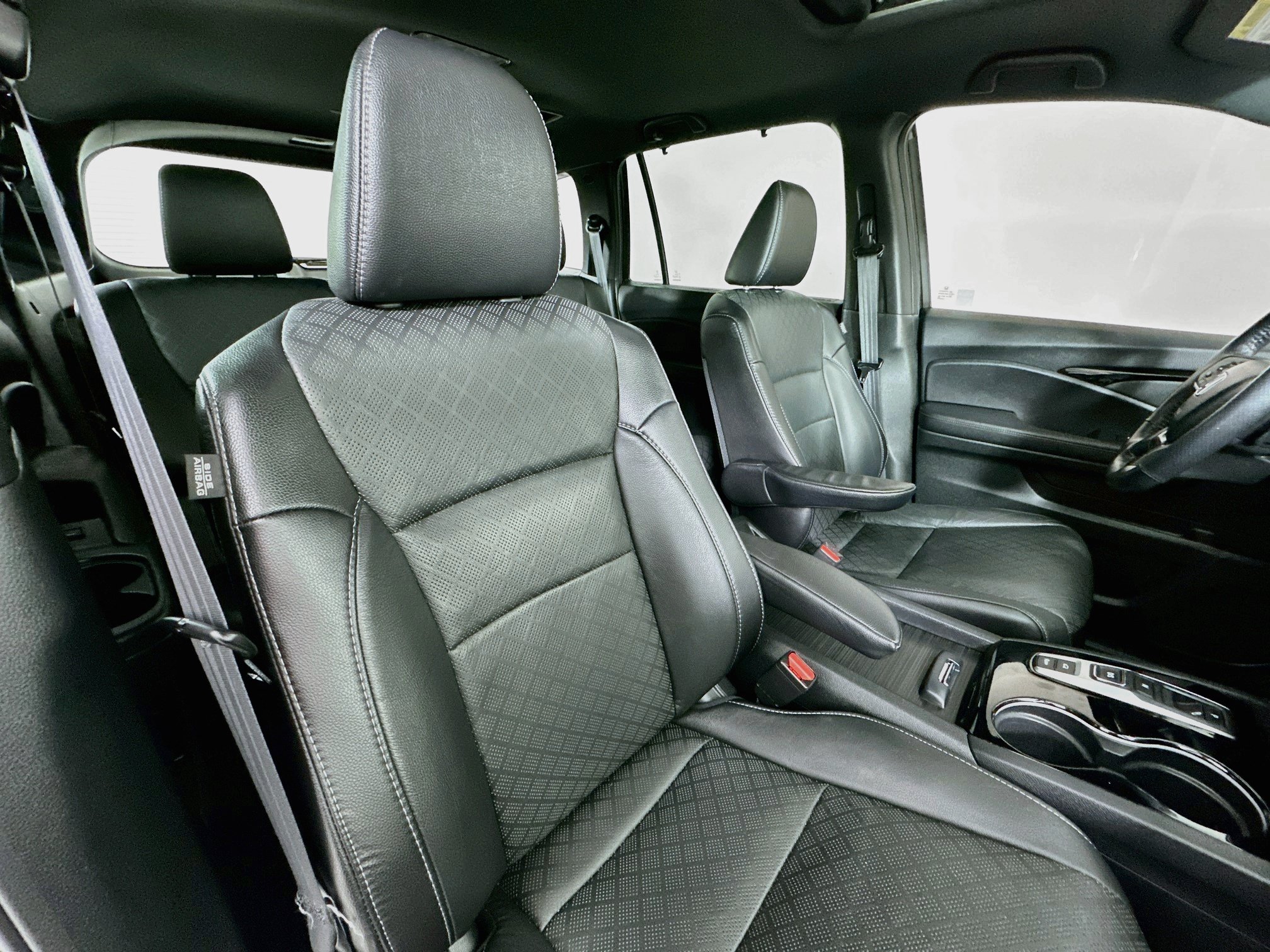 Certified 2021 Honda Passport Elite image 28