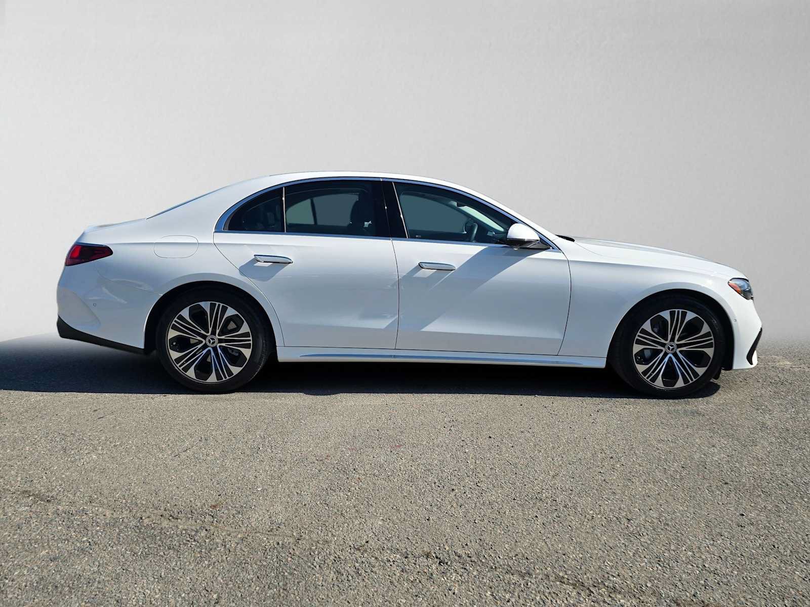 Used 2026 Mercedes-Benz E 350 Sedan image 2