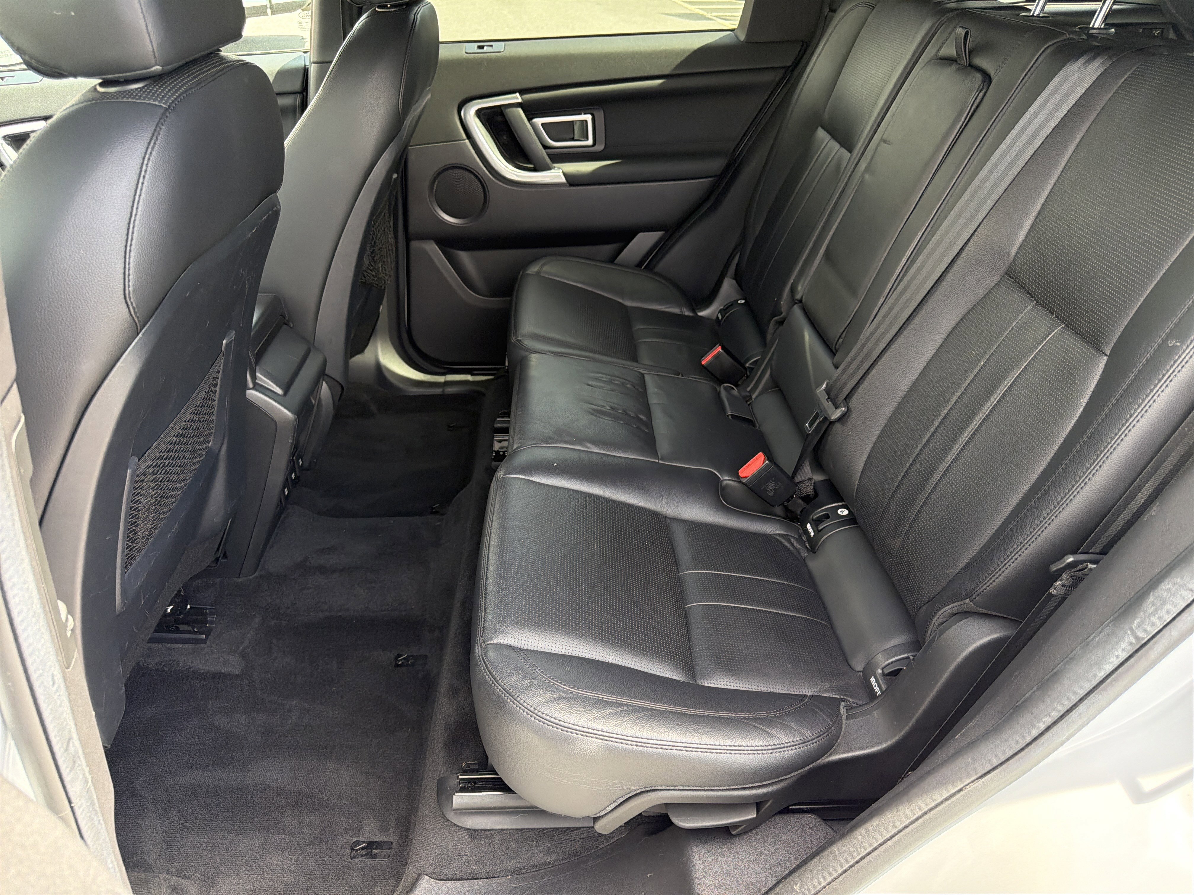 Used 2019 Land Rover Discovery Sport image 26