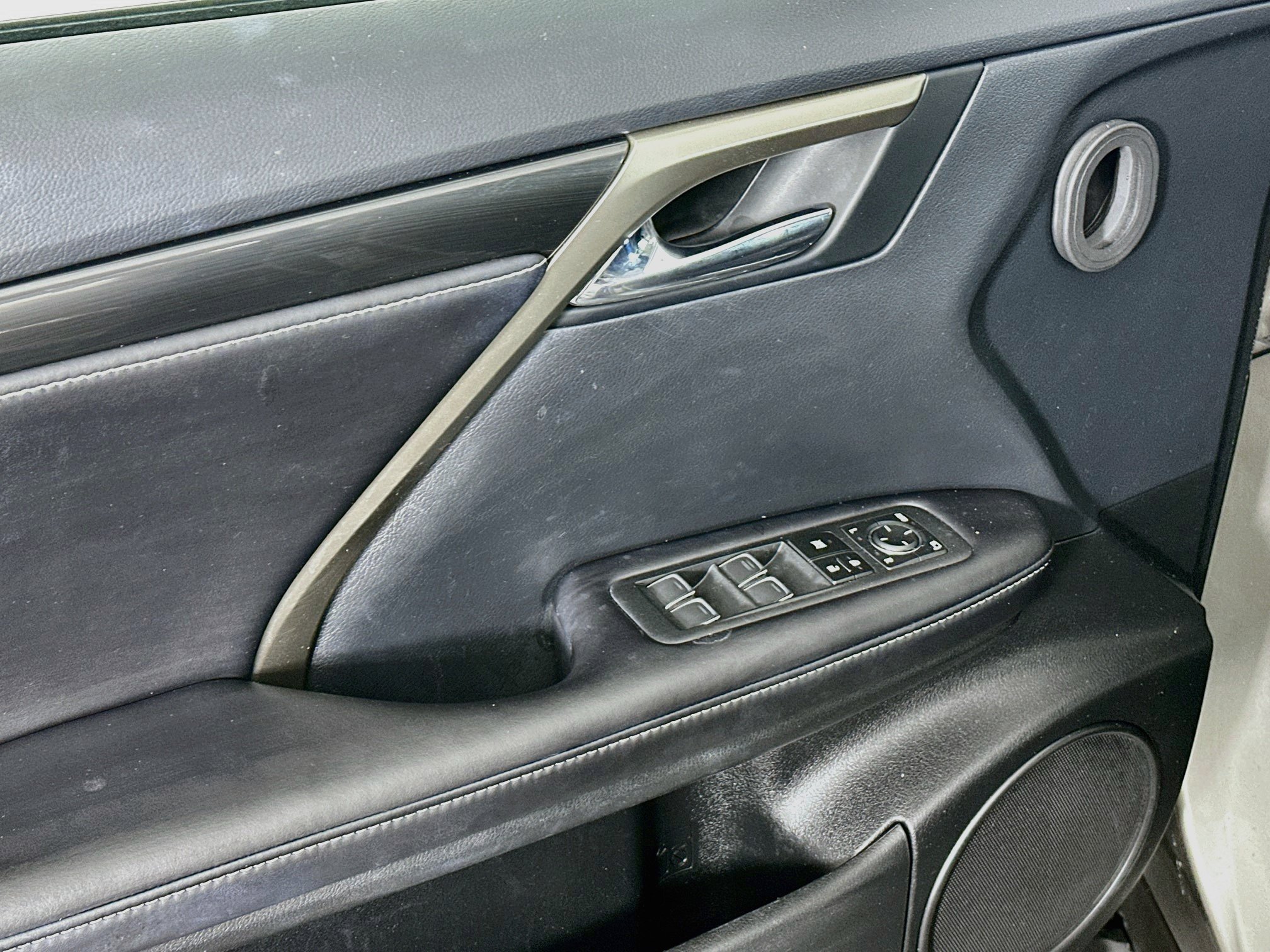 Used 2020 Lexus RX 350 FWD w/ Accessory Package image 15