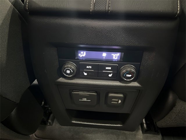 Used 2020 Chevrolet Traverse High Country image 36