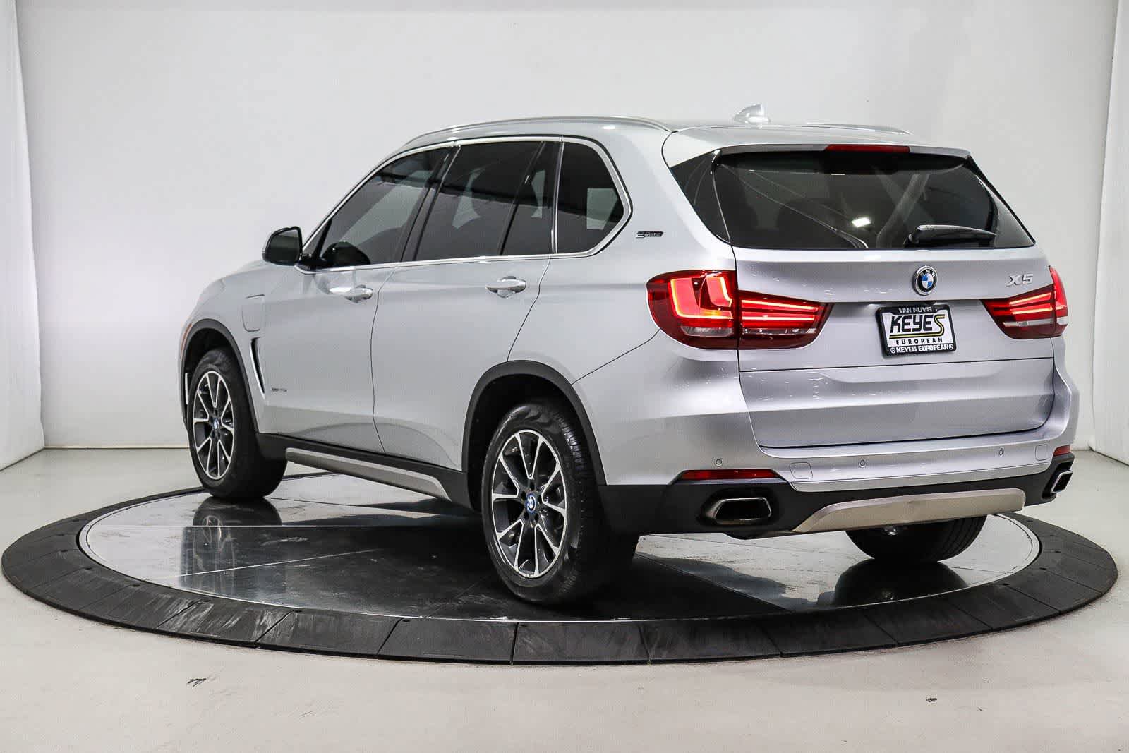 Used 2018 BMW X5 xDrive40e w/ Premium Package AWD/4WD image 2