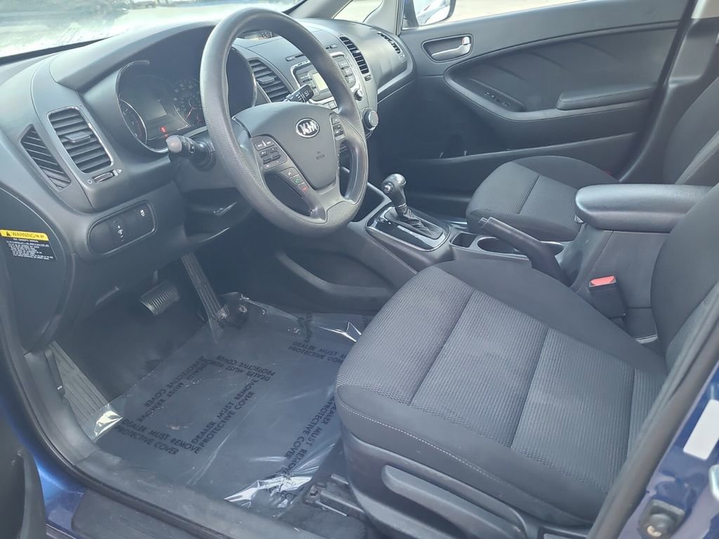 Used 2018 Kia Forte LX image 10