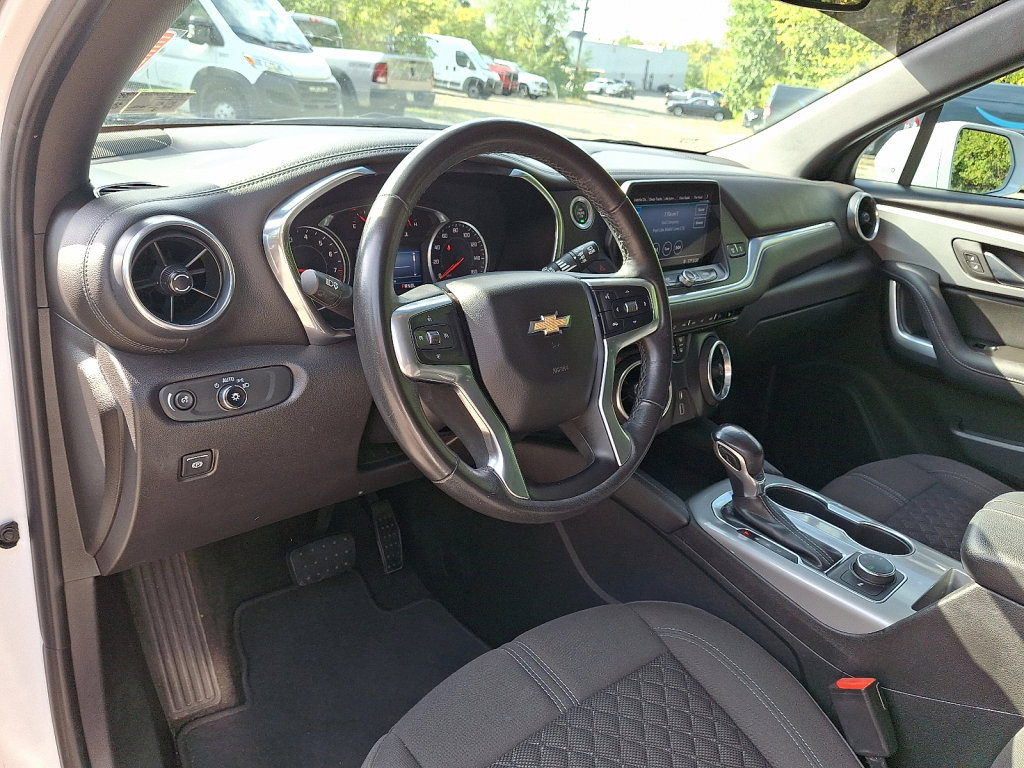 Used 2019 Chevrolet Blazer LT image 25