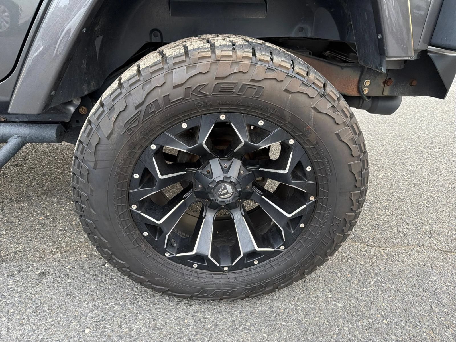 Used 2017 Jeep Wrangler Unlimited Sahara AWD/4WD image 15