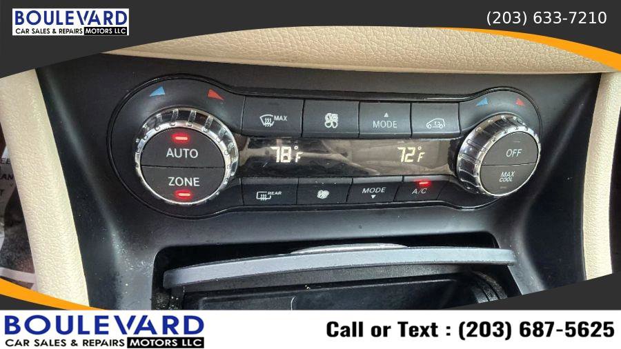 Used 2016 Mercedes-Benz GLA 250 4MATIC image 18