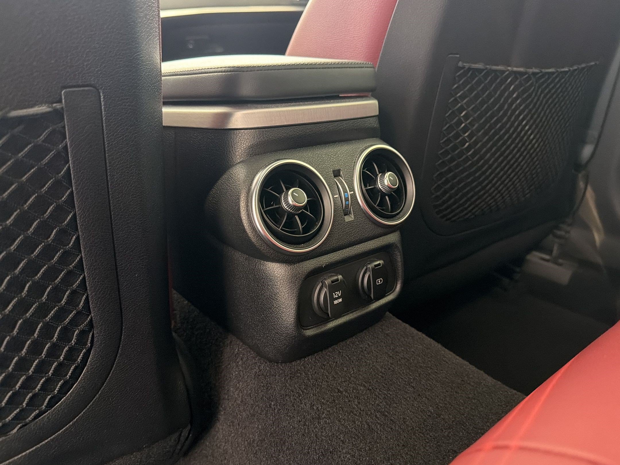 Used 2020 Kia Stinger GT1 RWD image 33