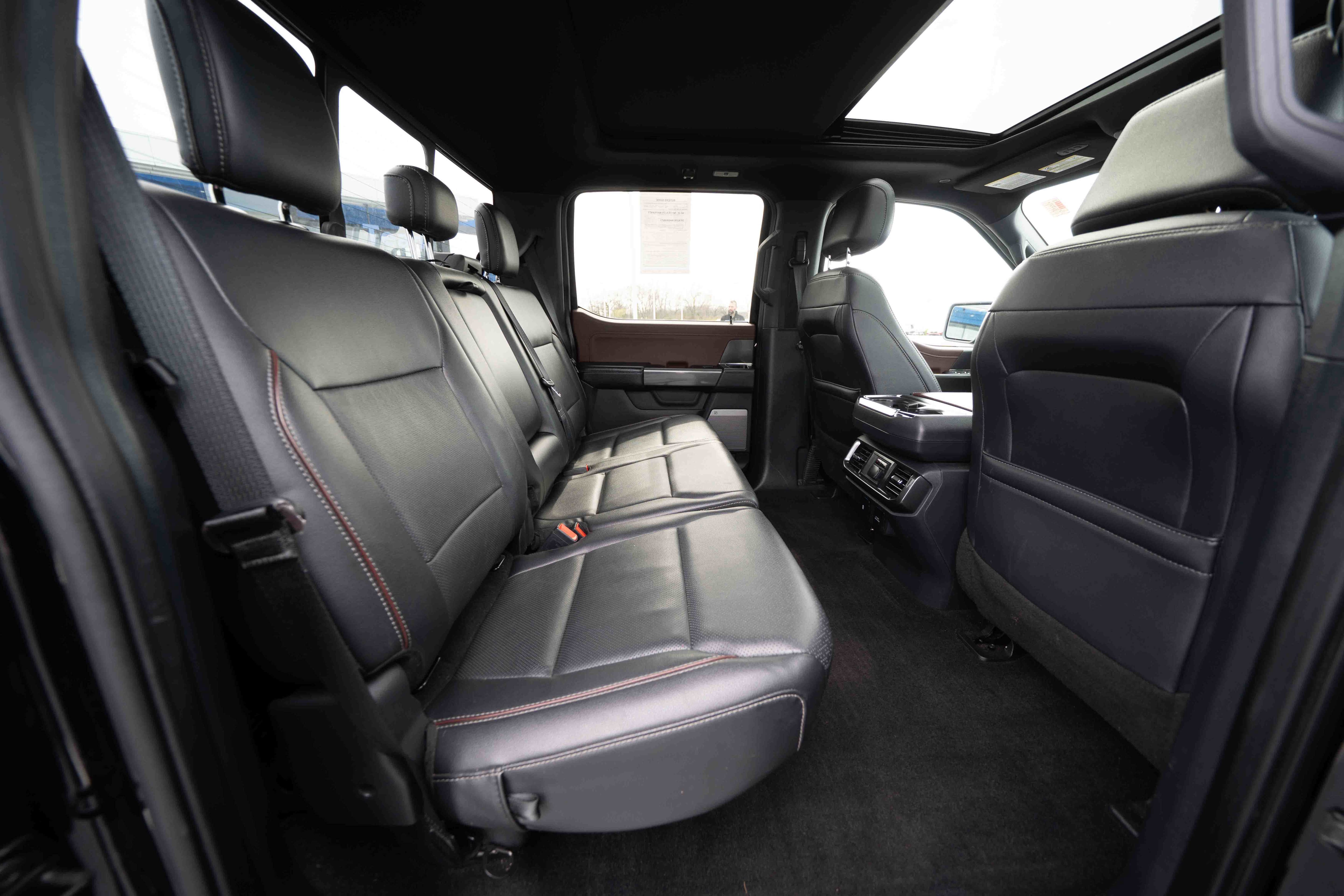 Used 2021 Ford F150 Lariat w/ Equipment Group 502A High image 23