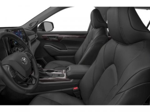 Used 2021 Toyota Highlander Limited image 9