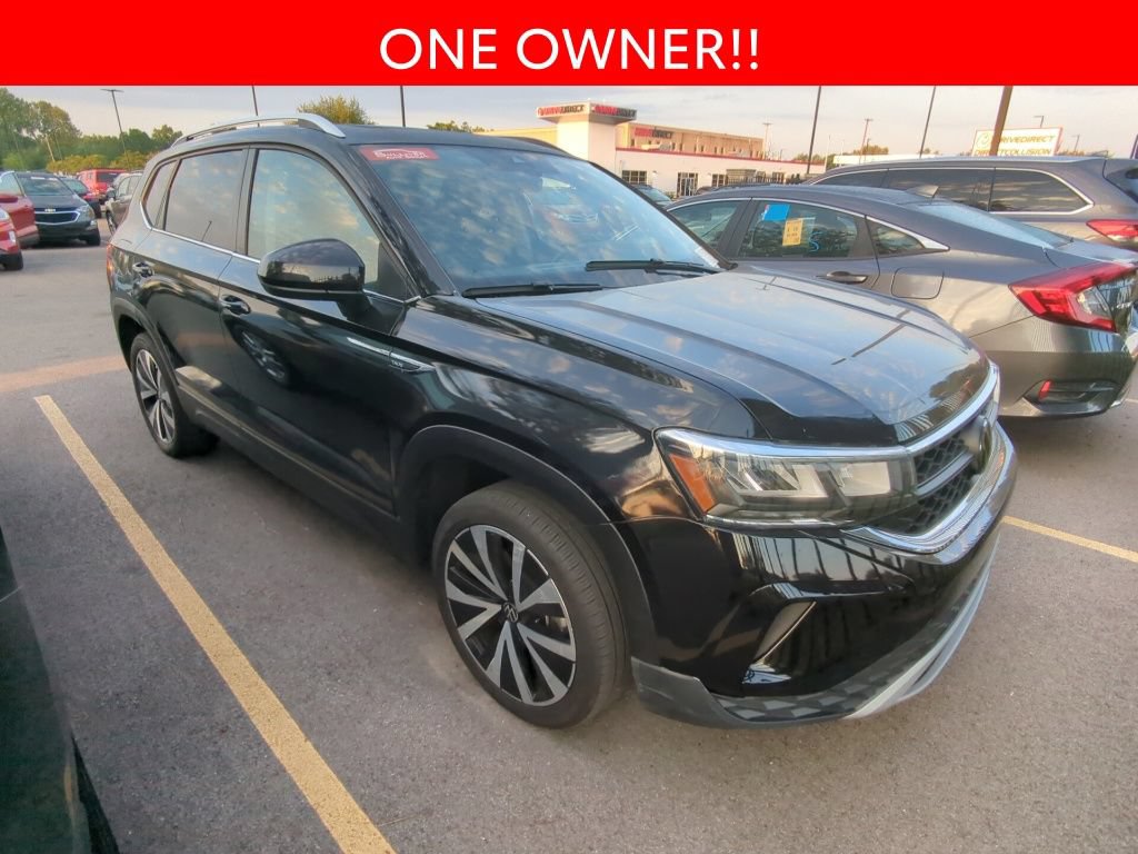 Used 2024 Volkswagen Taos SE FWD image 3
