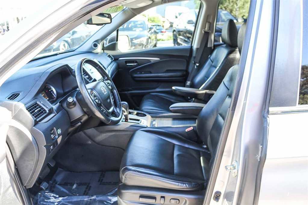 Used 2017 Honda Ridgeline RTL-T image 18