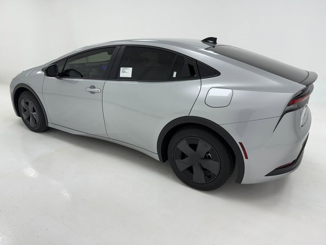 New 2026 Toyota Prius LE image 37