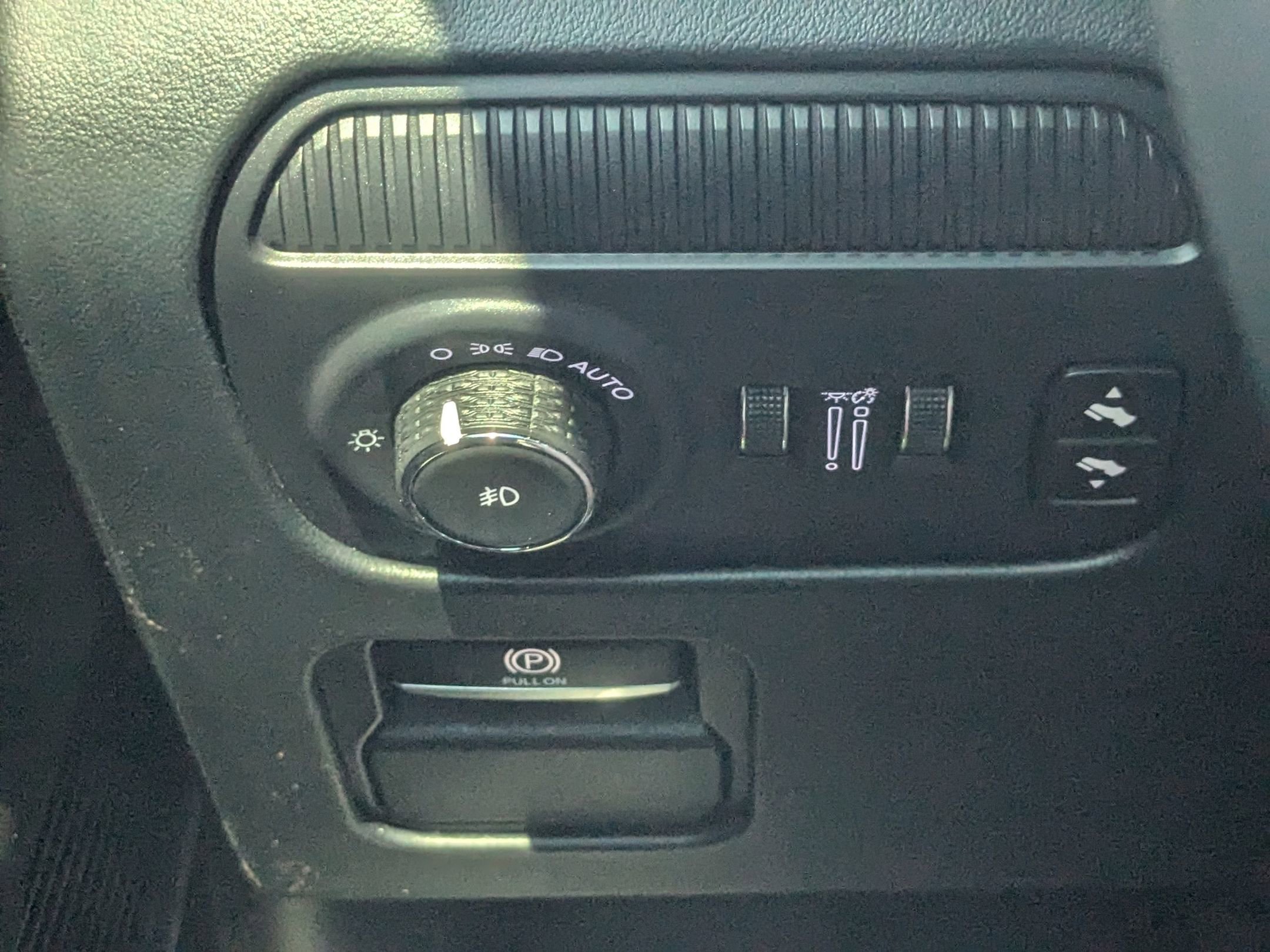 Used 2024 Jeep Grand Wagoneer L Series III w/ Quick Order Packagew 28T image 16