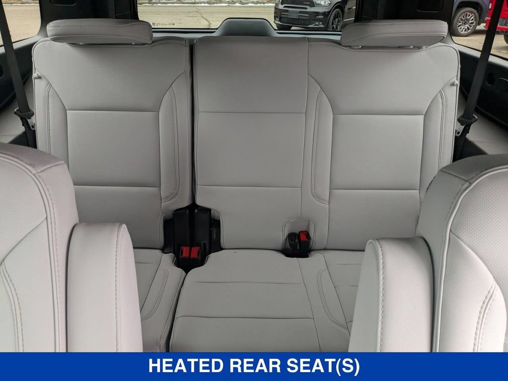 New 2026 Chevrolet Suburban Premier w/ Sun And Tow Package AWD/4WD image 35