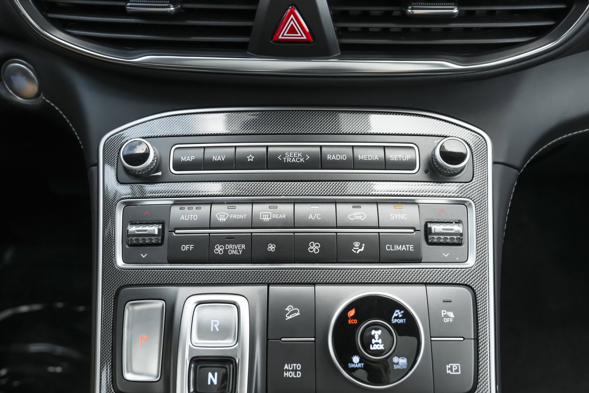 Used 2023 Hyundai Santa Fe SEL Premium w/ Cargo Package image 15