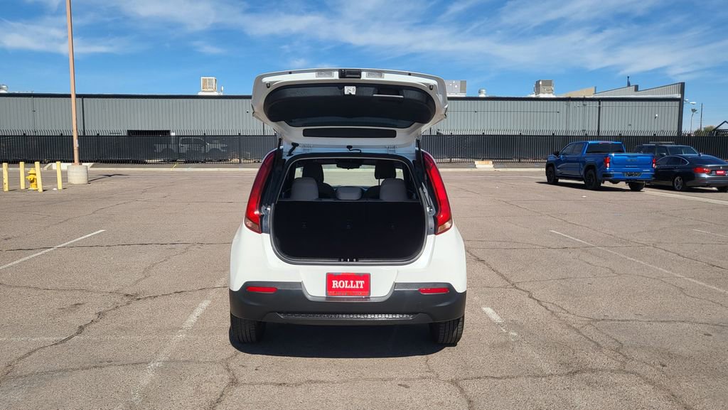 Used 2022 Kia Soul S image 11