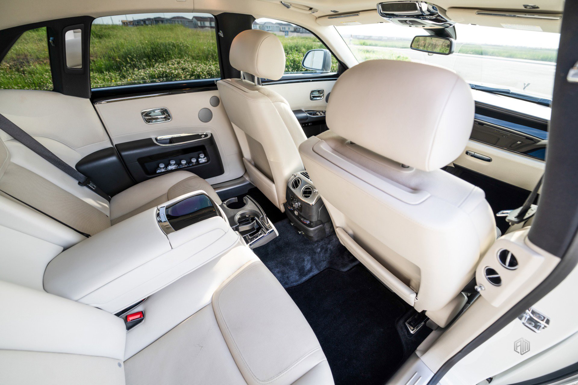 Used 2016 Rolls-Royce Ghost image 29