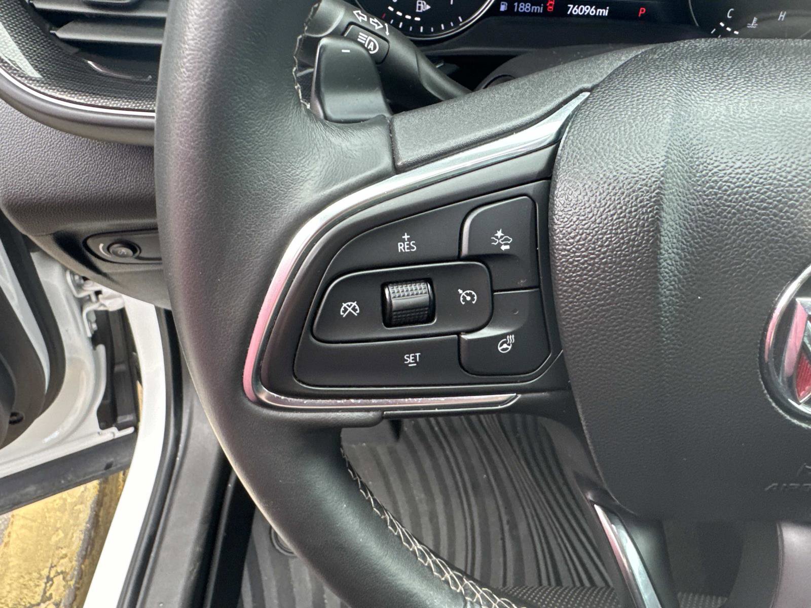 Used 2022 Buick Envision Essence w/ Sport Touring Package image 22