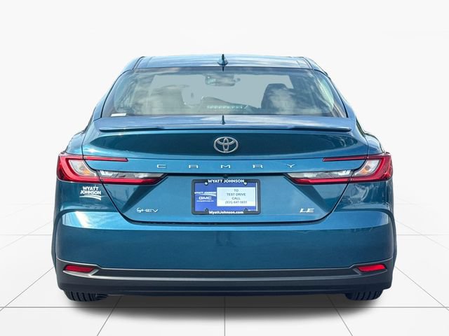 Used 2025 Toyota Camry LE w/ Convenience Package FWD image 4