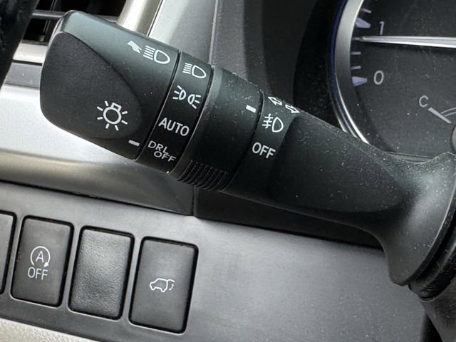 Used 2017 Toyota Highlander XLE image 24