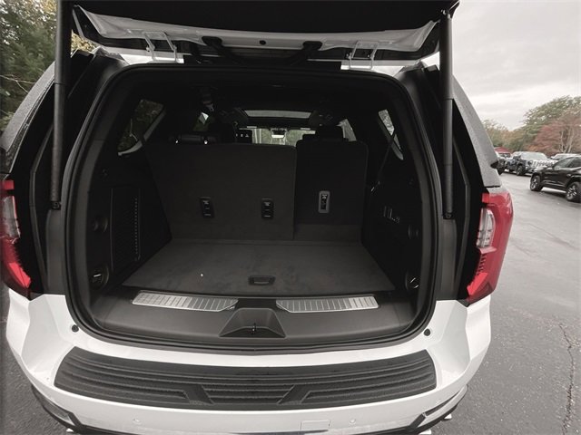 New 2026 GMC Yukon AT4 w/ AT4 Premium Plus Package image 27