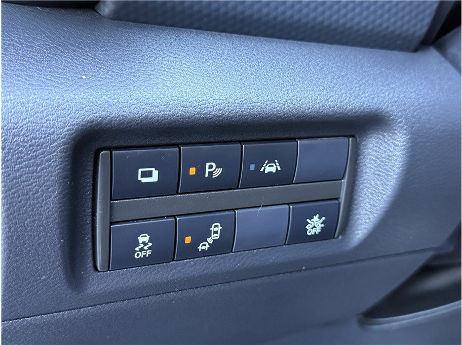 Used 2021 Nissan Kicks S image 37