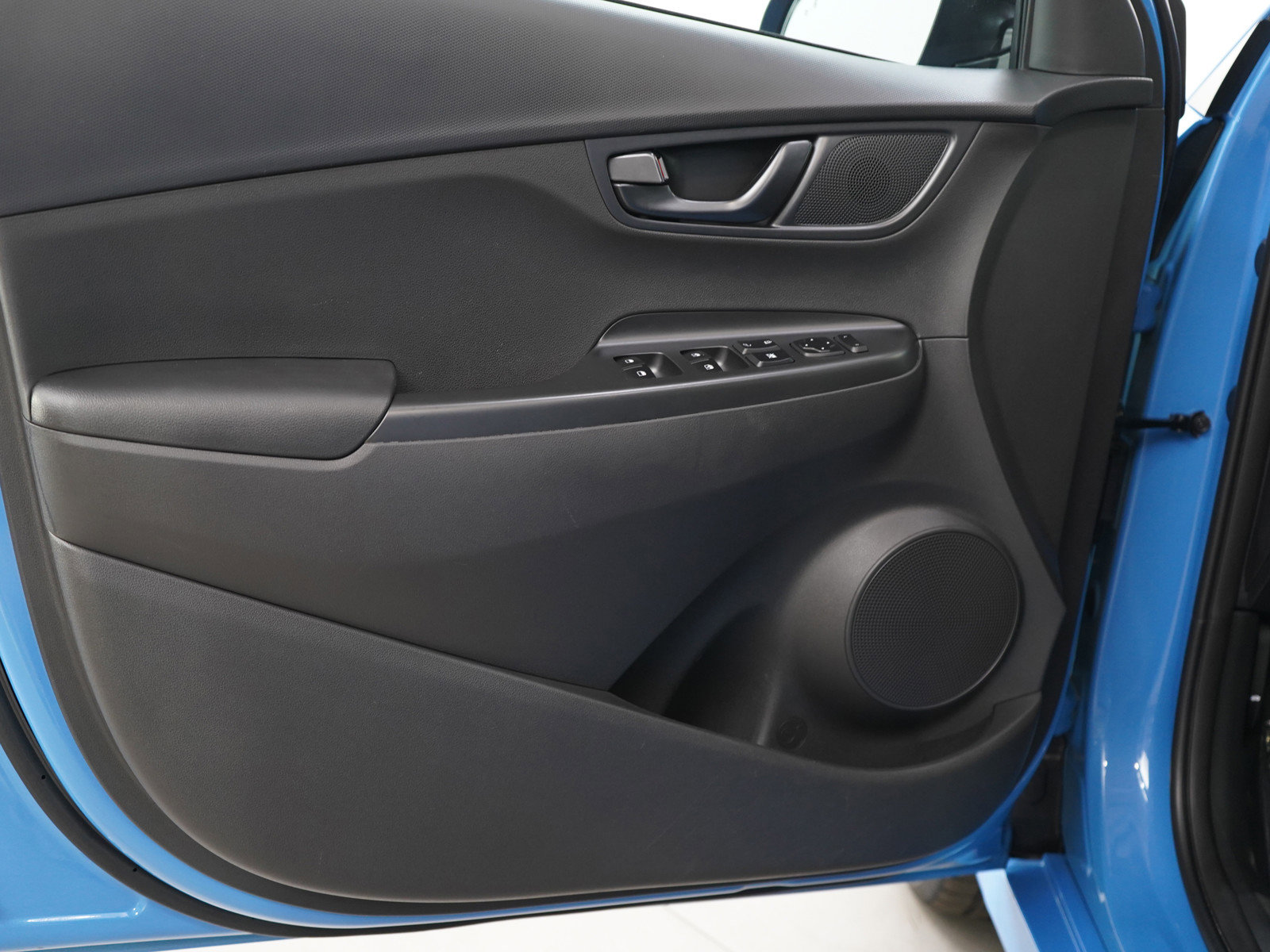 Used 2023 Hyundai Kona N Line image 18