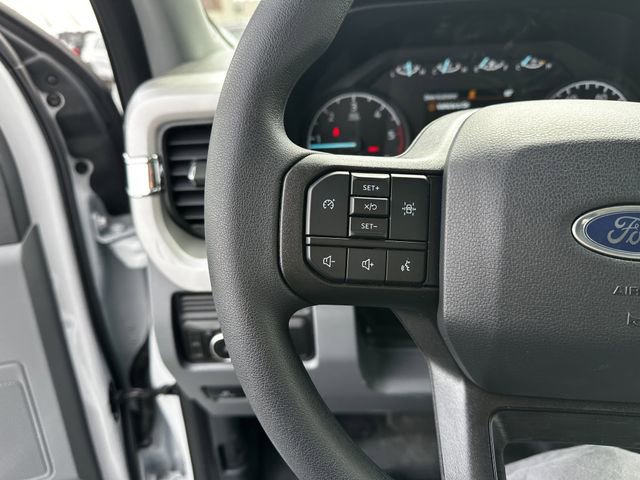 New 2026 Ford F550 4x4 Crew Cab image 30