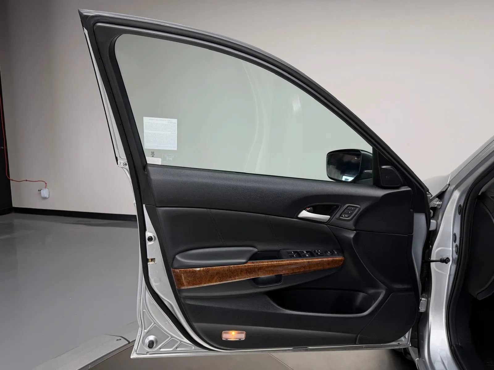 Used 2012 Honda Accord EX-L image 22