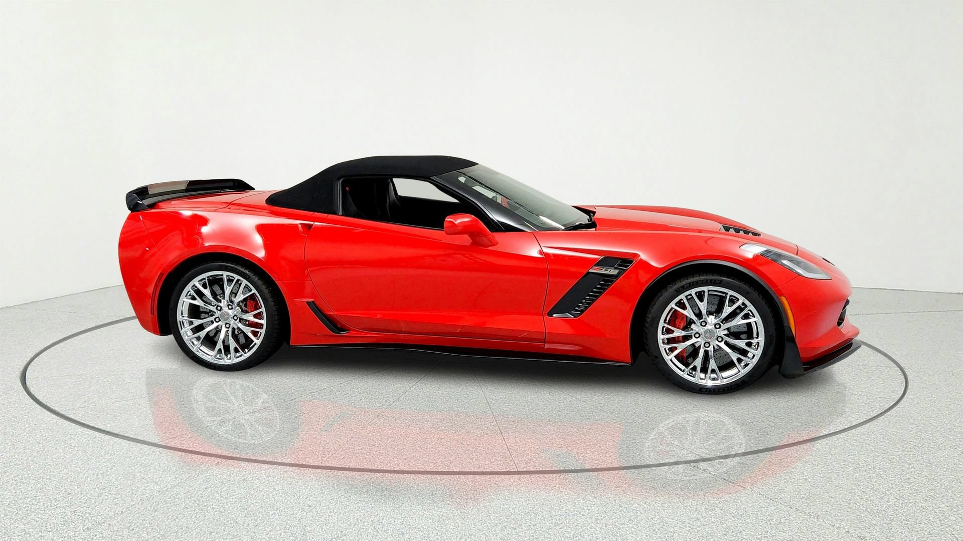 Certified 2016 Chevrolet Corvette Z06 w/ 3LZ Preferred Equipment Group RWD image 6