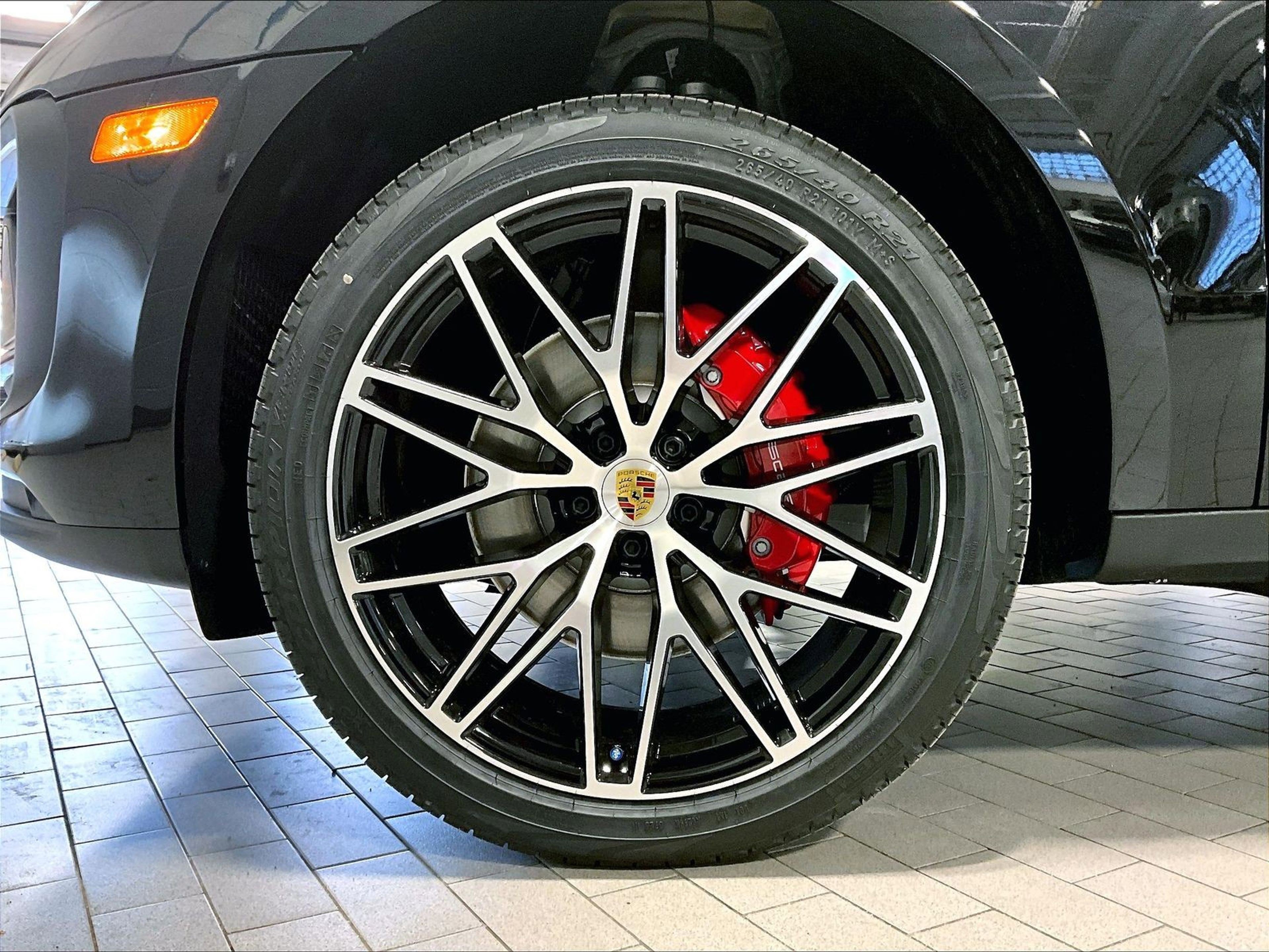 New 2026 Porsche Macan S AWD/4WD image 13