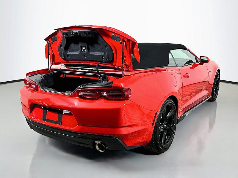 Used 2022 Chevrolet Camaro LT RWD image 26