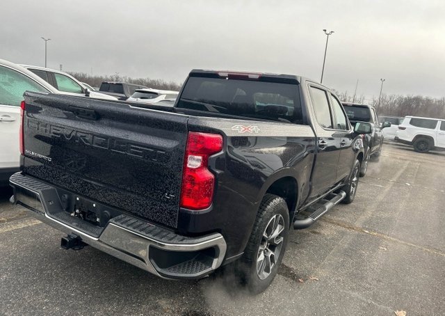 Certified 2024 Chevrolet Silverado 1500 LT image 2