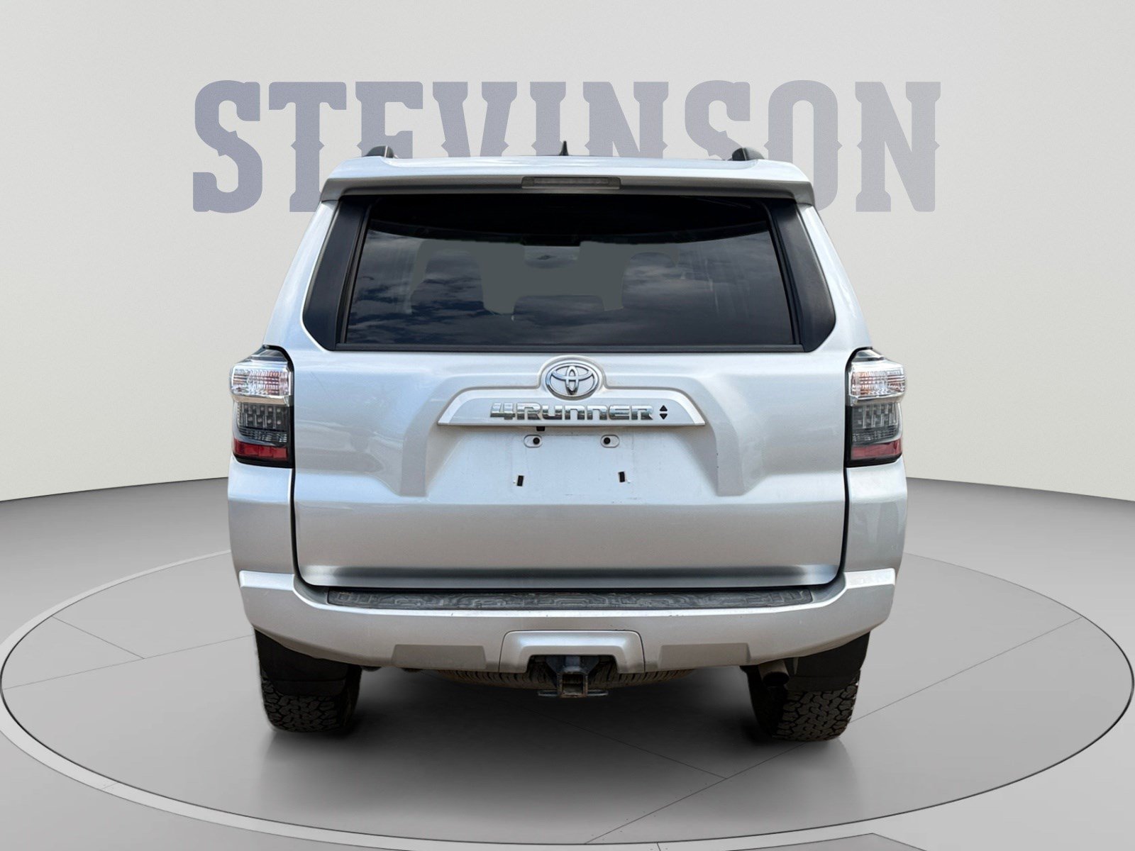 Used 2021 Toyota 4Runner SR5 AWD/4WD image 4