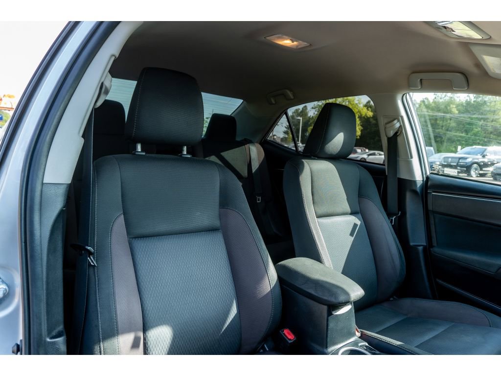 Used 2017 Toyota Corolla LE w/ Carpet Mat Package (TMS) image 18