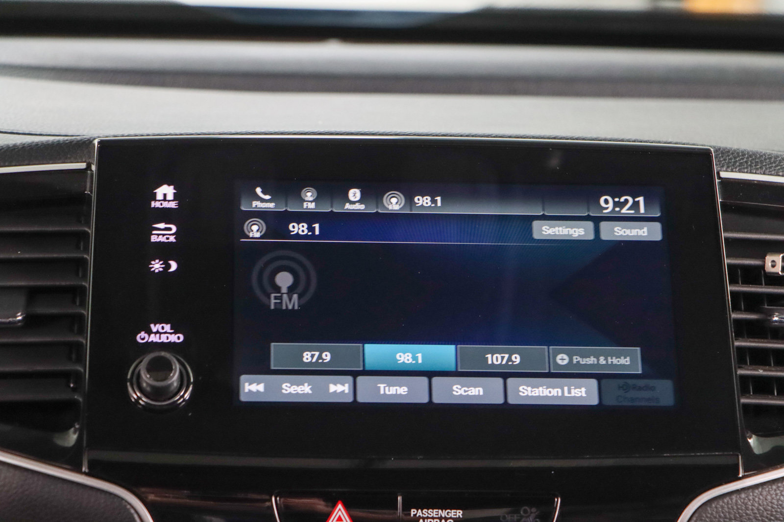 Used 2023 Honda Passport EX-L image 19