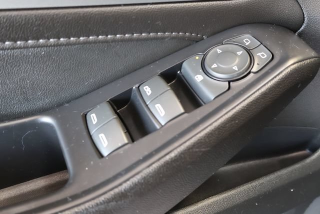 Used 2022 Chevrolet Traverse LT FWD image 13