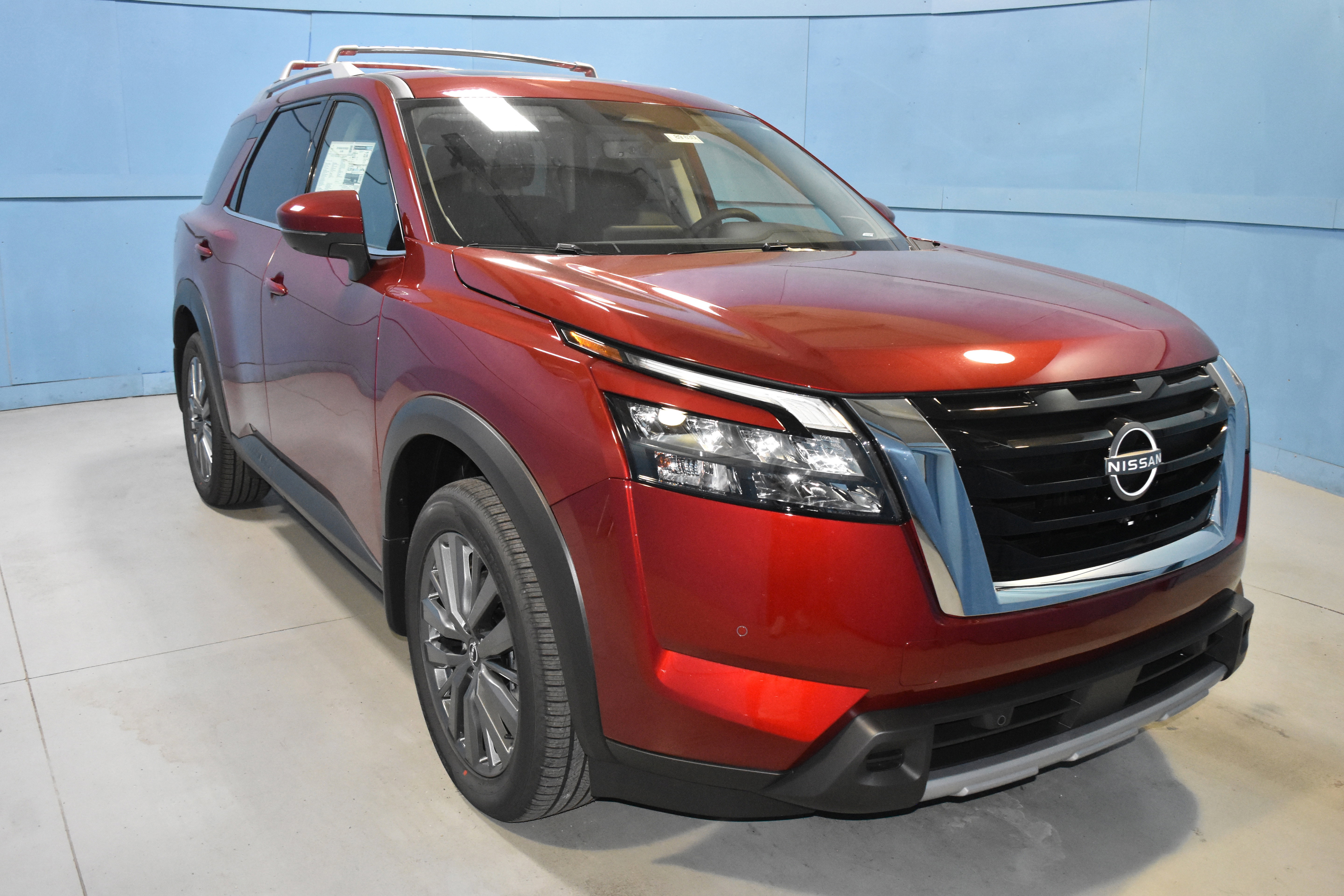 New 2025 Nissan Pathfinder SL w/ SL Premium Package